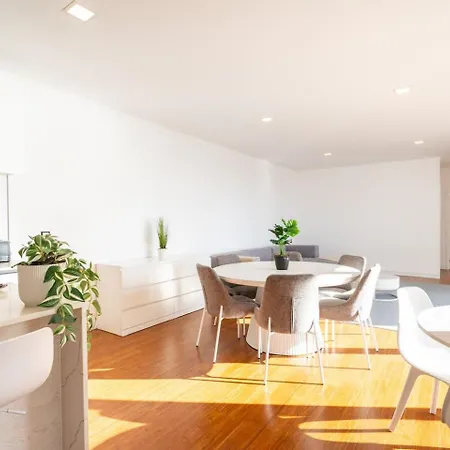 בית הארחה Guestready - The Ocean El Cid 4*